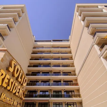 Solid Apartment *